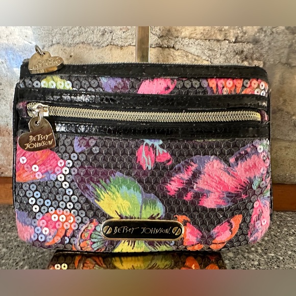 Betsey Johnson satchel purse with free mini bag! 💗 - Picture 15 of 16